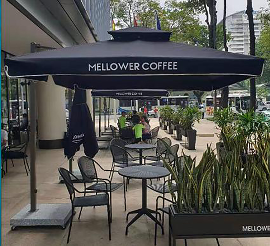 Hình ảnh Ô dù ngoài trời màu nào đẹp? Bí quyết chọn màu ô dù phù hợp không gian